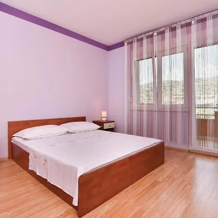 Appartamento Four-bedroom In *