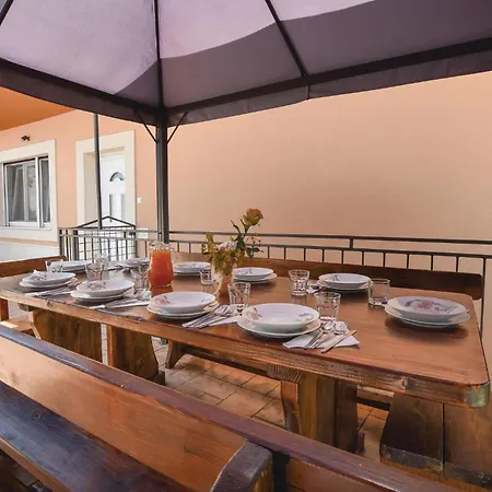 Four-bedroom In * Srinjine