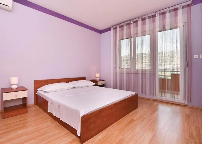 Apartament Four-bedroom In *